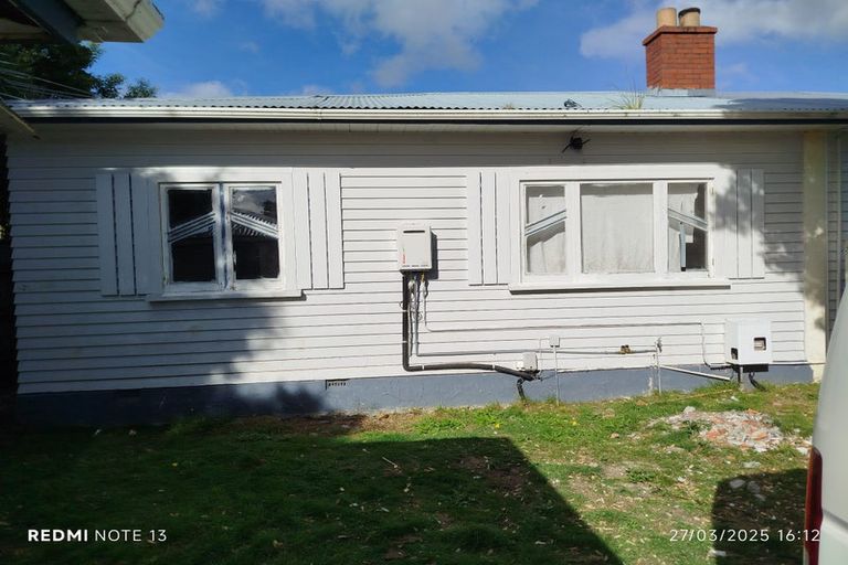 Photo of property in 26a Ludlam Crescent, Woburn, Lower Hutt, 5010