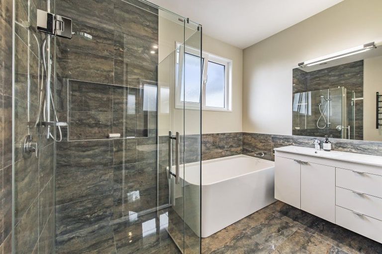 Photo of property in 1 Merlewood Road, Prebbleton, 7604