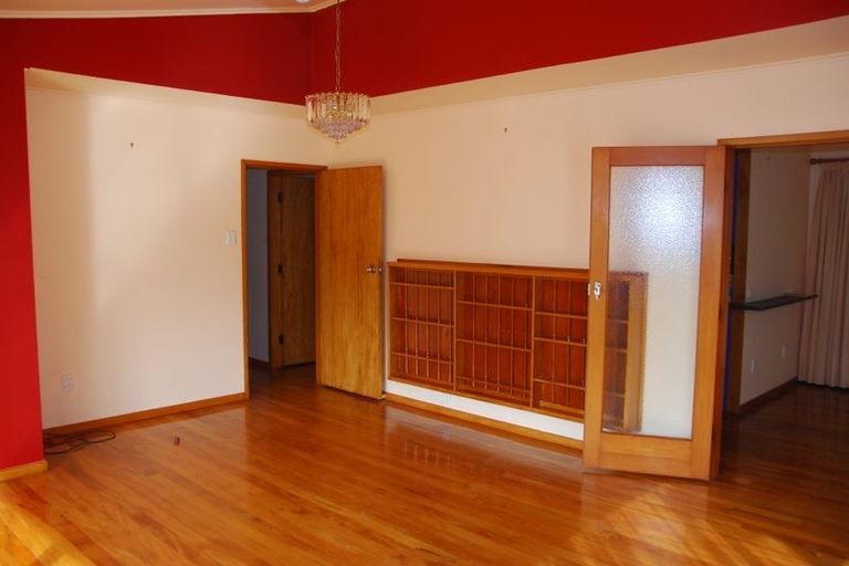 Photo of property in 5 Braemar Terrace, Johnsonville, Wellington, 6037