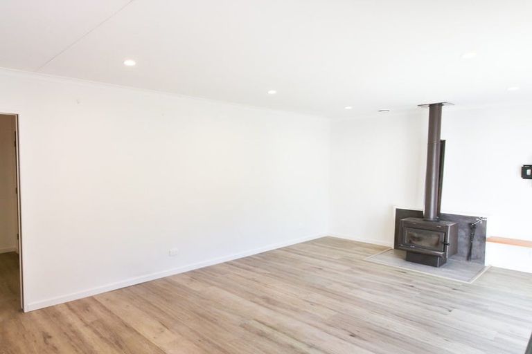 Photo of property in 22 Alexander Street, Waikanae, 5036