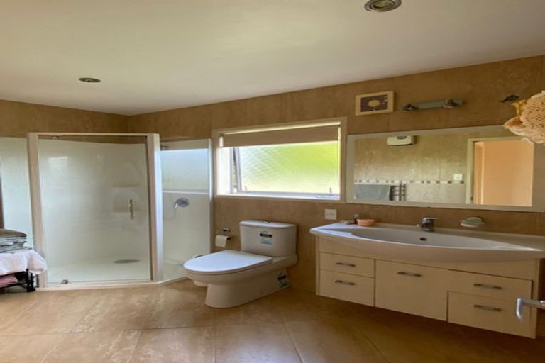 Photo of property in 210 Clovelly Road, Bucklands Beach, Auckland, 2012