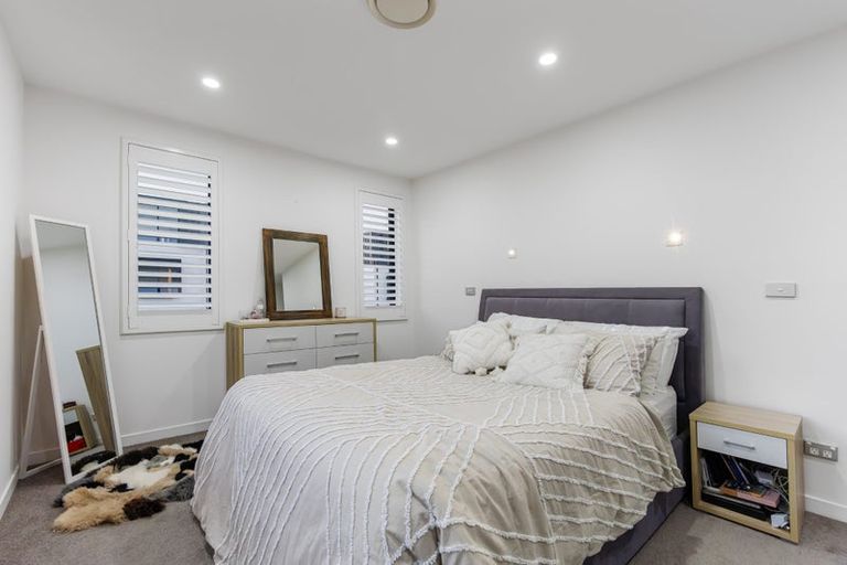 Photo of property in 8 Windlass Street, Long Bay, Auckland, 0630
