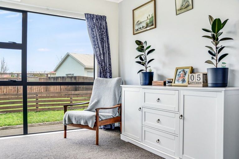 Photo of property in 21 Penney Green, Nawton, Hamilton, 3200