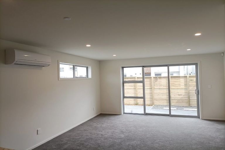 Photo of property in 1119a High Street, Taita, Lower Hutt, 5011