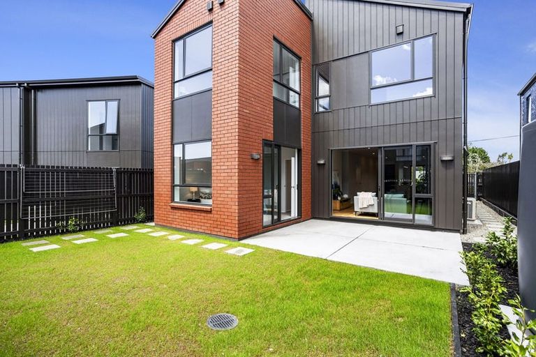 Photo of property in 18 Clark Road, Hobsonville, Auckland, 0616