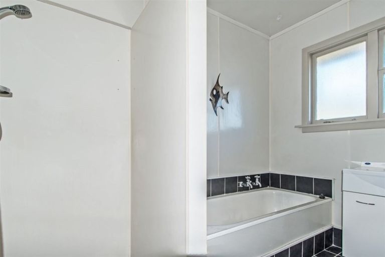 Photo of property in 73 Bridge Street, New Brighton, Christchurch, 8062