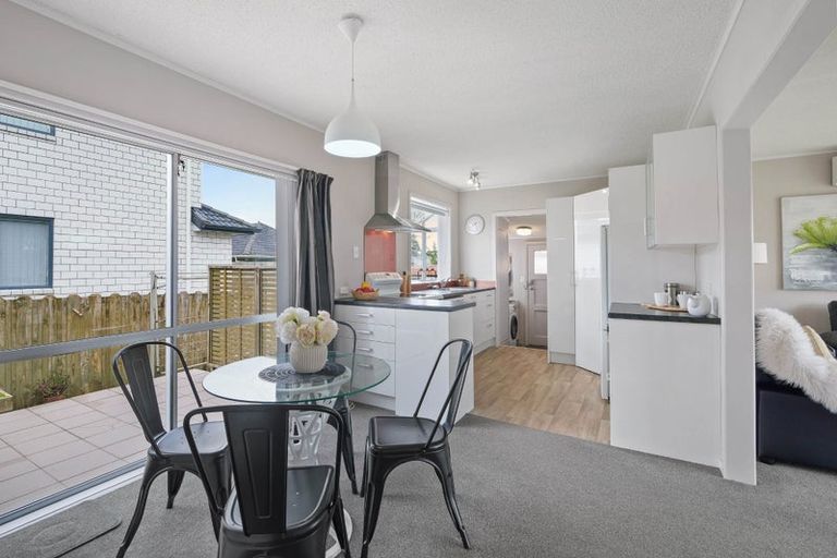 Photo of property in 1/18 Toru Street, Te Atatu Peninsula, Auckland, 0610