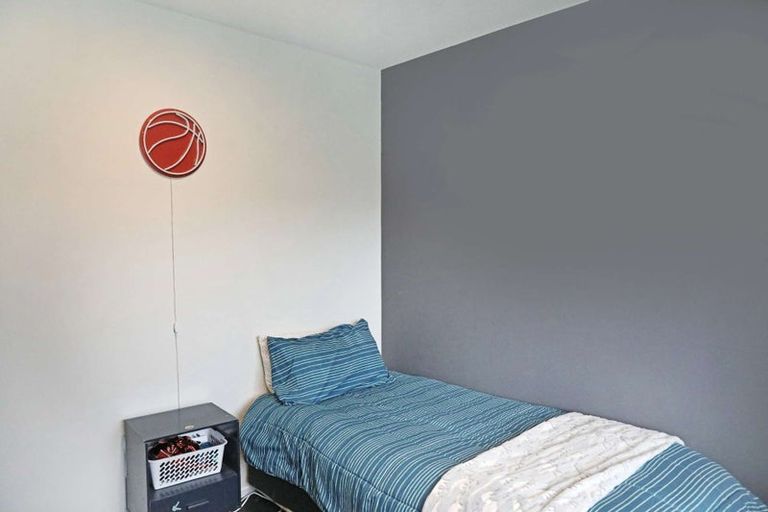 Photo of property in 149 Seaward Road, Edendale, 9825