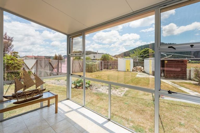 Photo of property in 2 Lord Auckland Road, Wakefield, 7025