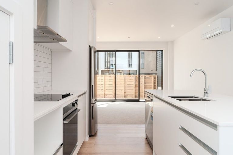 Photo of property in 6 Kamahi Place, Paraparaumu, 5032