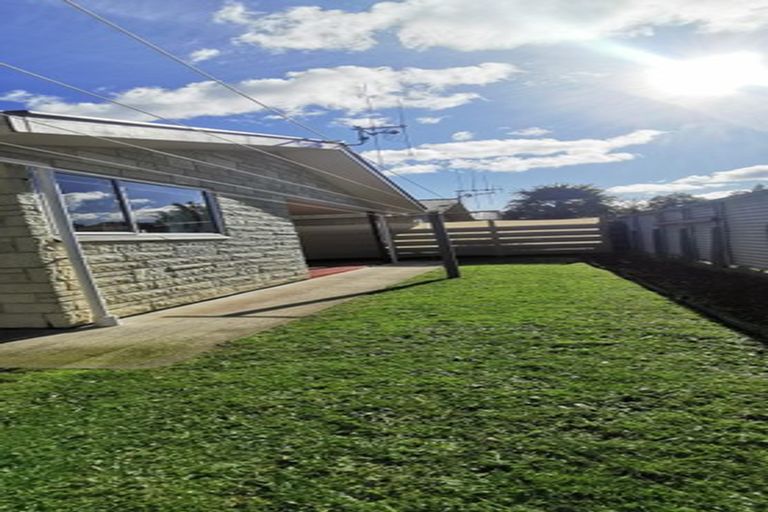 Photo of property in 56c Weston Avenue, Roslyn, Palmerston North, 4414