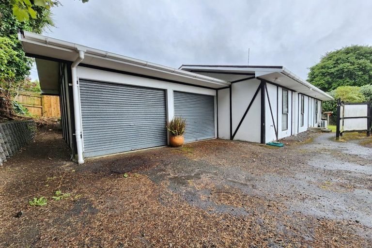 Photo of property in 77a Pahiatua Street, Hokowhitu, Palmerston North, 4410