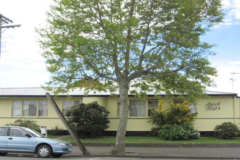 Photo of property in 4/325 Childers Road, Gisborne, 4010