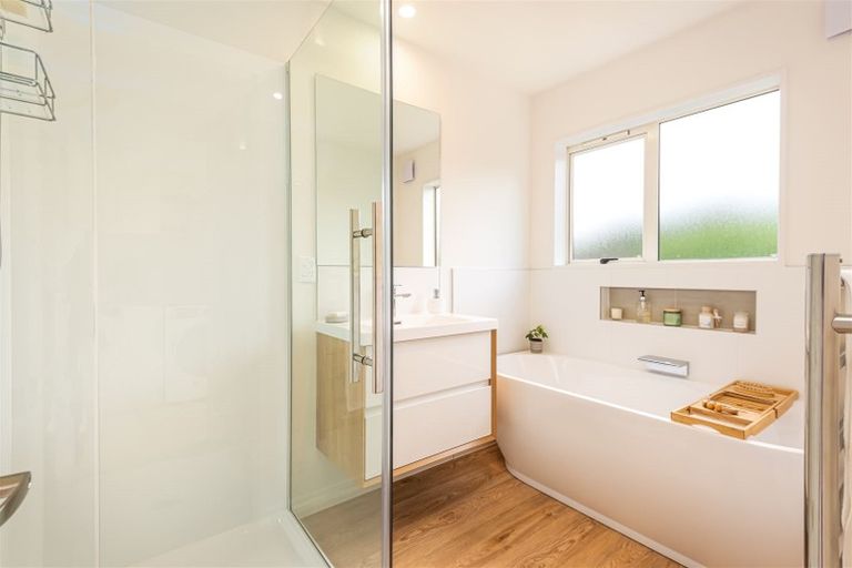 Photo of property in 36 Mauger Drive, Heathcote Valley, Christchurch, 8022