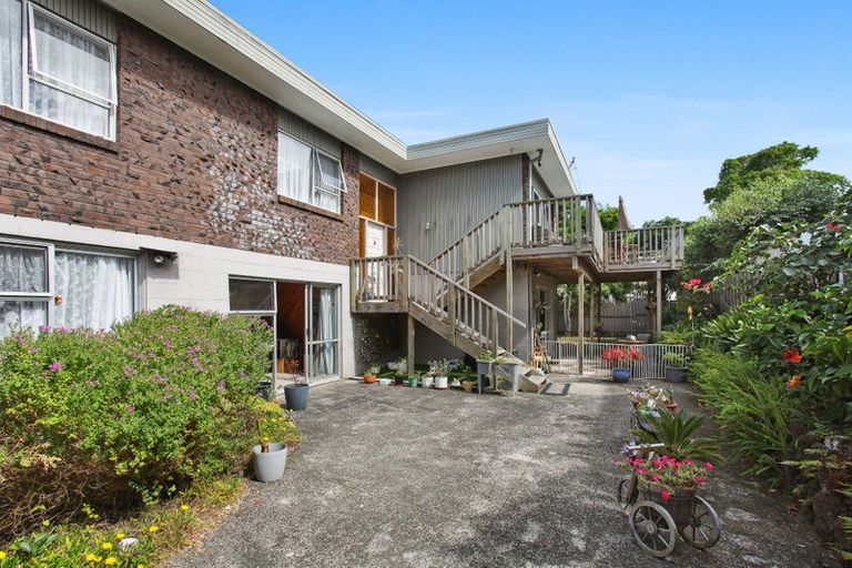 Photo of property in 45 Pigeon Mountain Road, Half Moon Bay, Auckland, 2012