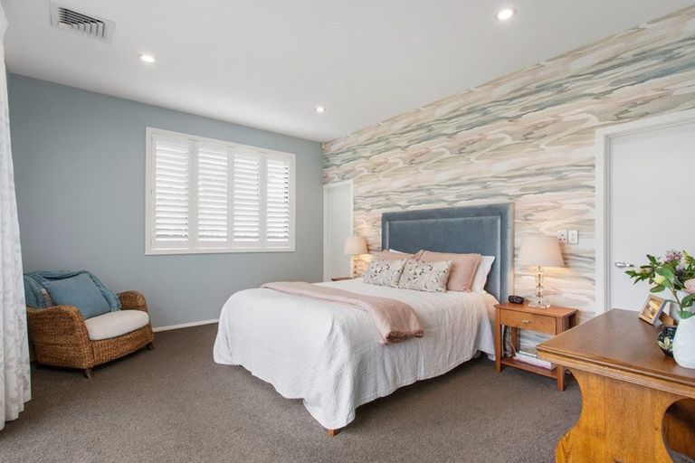 Photo of property in 10 Penhelig Place, Burnside, Christchurch, 8053