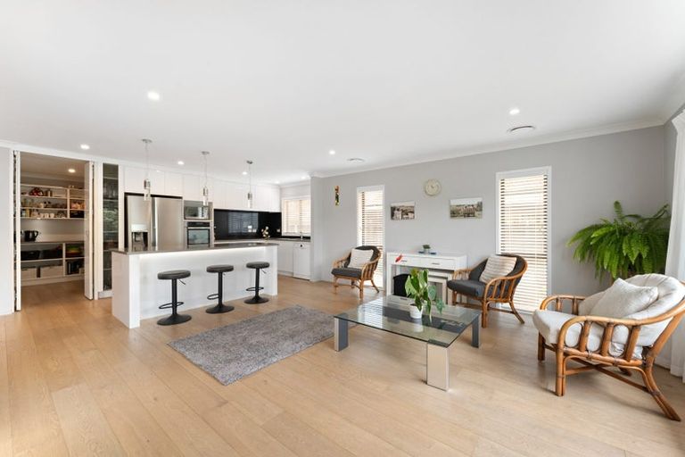 Photo of property in 23 Kahika Grove, Huapai, Kumeu, 0810