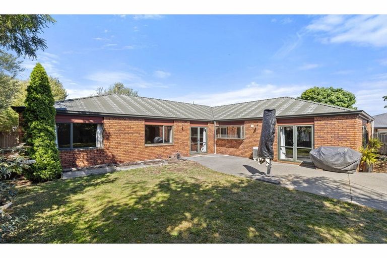 Photo of property in 37 Broadhaven Avenue, Parklands, Christchurch, 8083