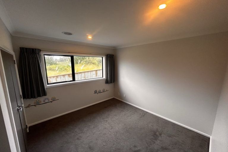 Photo of property in 116 Endeavour Drive, Whitby, Porirua, 5024