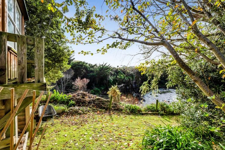 Photo of property in 34 Kawei Road, Ohawe, Hawera, 4671