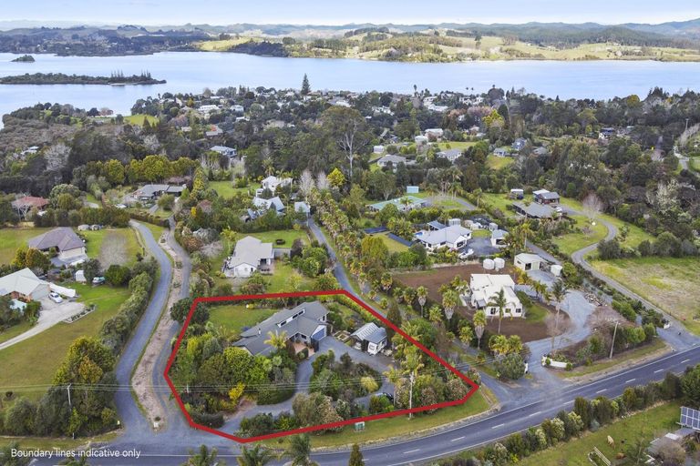 Photo of property in 203 Rangitane Road, Kerikeri, 0294