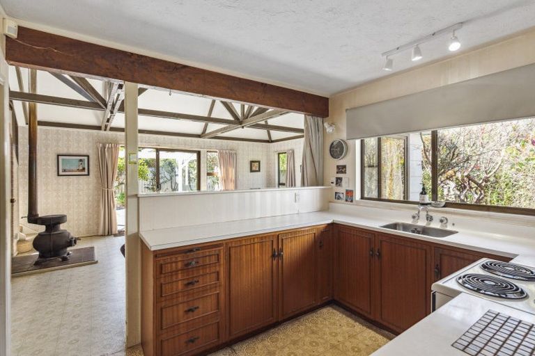 Photo of property in 87 Golf Road, Paraparaumu Beach, Paraparaumu, 5032