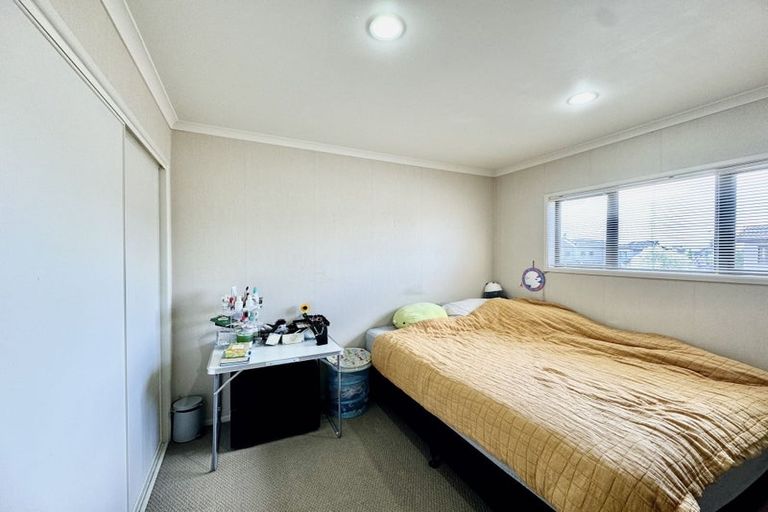 Photo of property in 70 Skip Lane, East Tamaki, Auckland, 2013