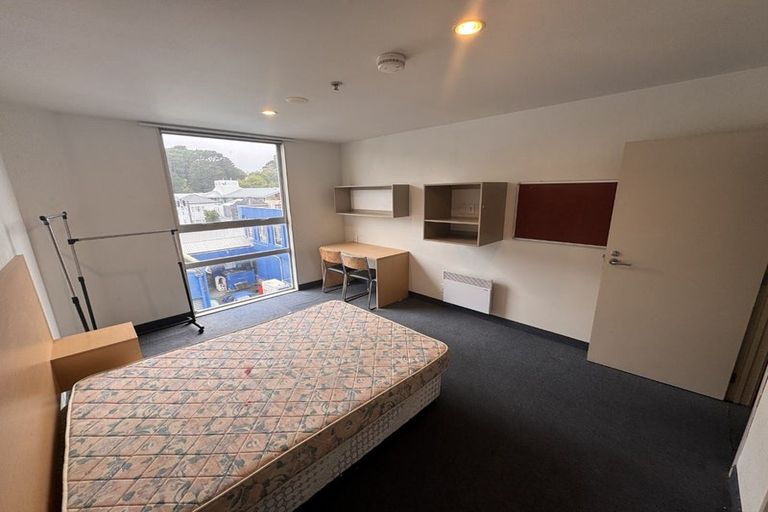 Photo of property in Hanson House, 10/27 Hanson Street, Mount Cook, Wellington, 6021