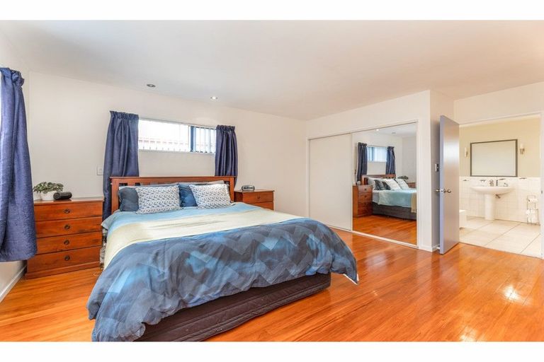 Photo of property in 1/22 Aston Drive, Waimairi Beach, Christchurch, 8083