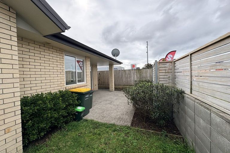 Photo of property in 1 Howden Lane, Golflands, Auckland, 2013