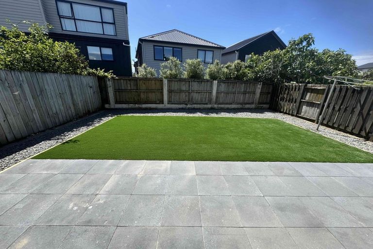 Photo of property in 2/14 Swan Crescent, Pakuranga, Auckland, 2010