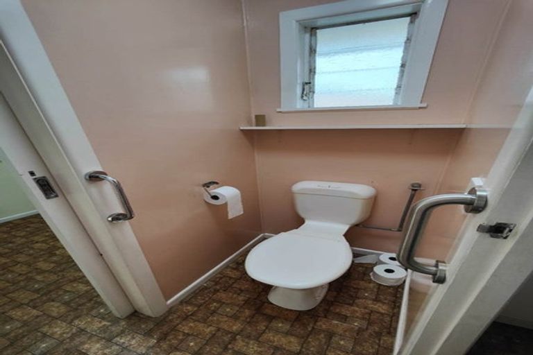 Photo of property in 6 Cardiff Road, Pakuranga, Auckland, 2010