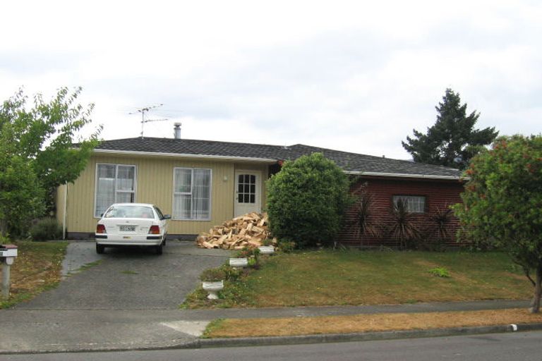 Photo of property in 5 Brightwater Crescent, Totara Park, Upper Hutt, 5018