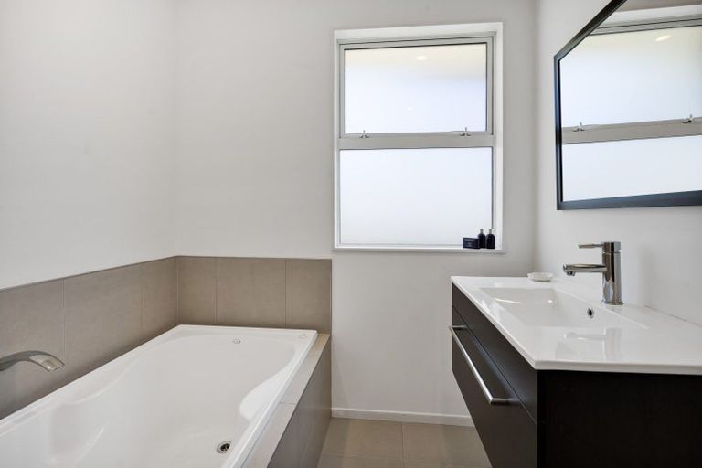 Photo of property in 21f Parkvue Drive, Bell Block, New Plymouth, 4312