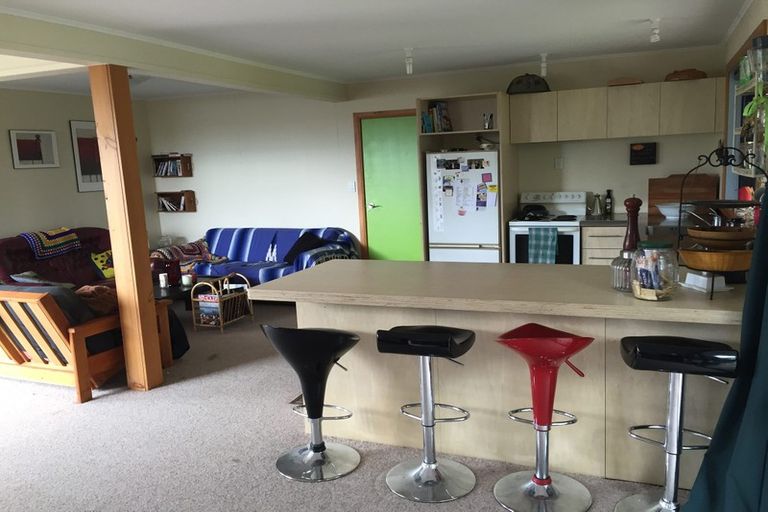 Photo of property in 32 Himatangi Street, Himatangi Beach, Foxton, 4891