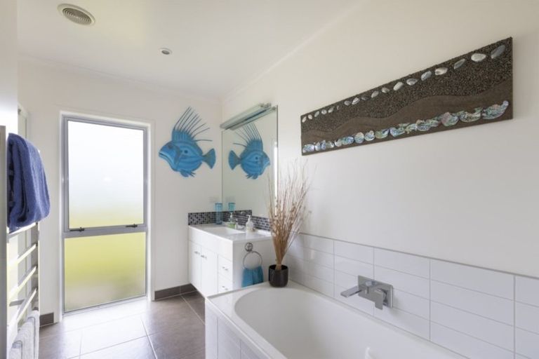 Photo of property in 168 Mangatawhiri Road, Omaha, Warkworth, 0986