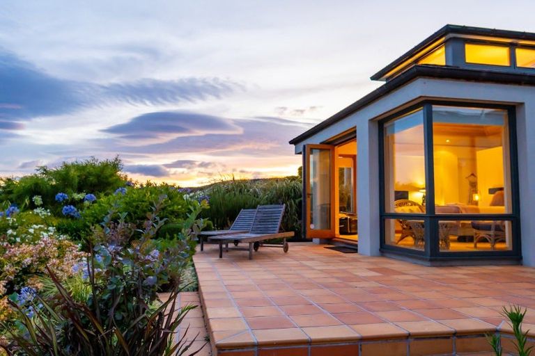 Photo of property in 27 Wakeman Road, Acacia Bay, Taupo, 3330