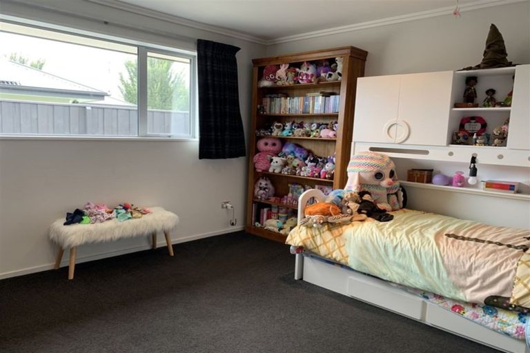 Photo of property in 7 Whakatipu Street, Pegasus, 7612