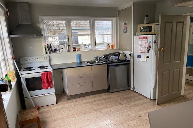 Photo of property in 42 Suva Street, Upper Riccarton, Christchurch, 8041