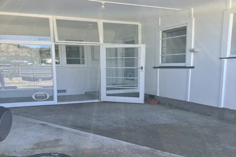 Photo of property in 109 Beachville Road, Redcliffs, Christchurch, 8081