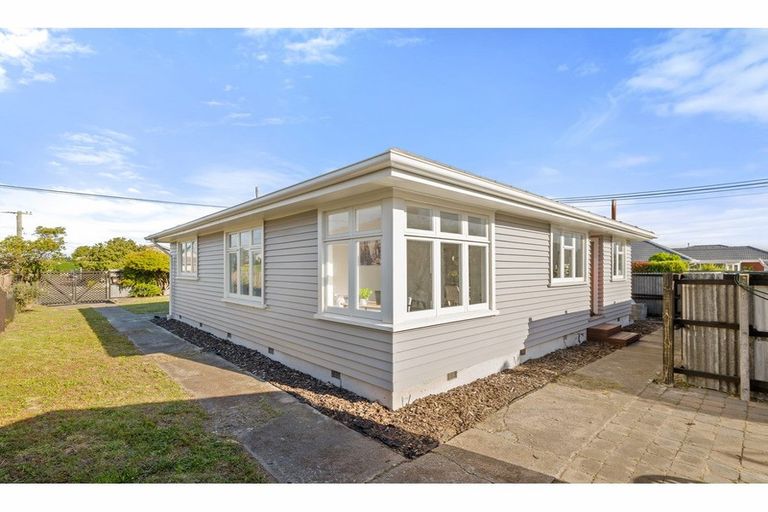 Photo of property in 141 Bower Avenue, New Brighton, Christchurch, 8083