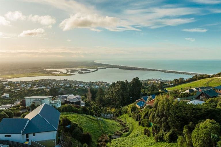 Photo of property in 395 Upper Major Hornbrook Road, Mount Pleasant, Christchurch, 8081