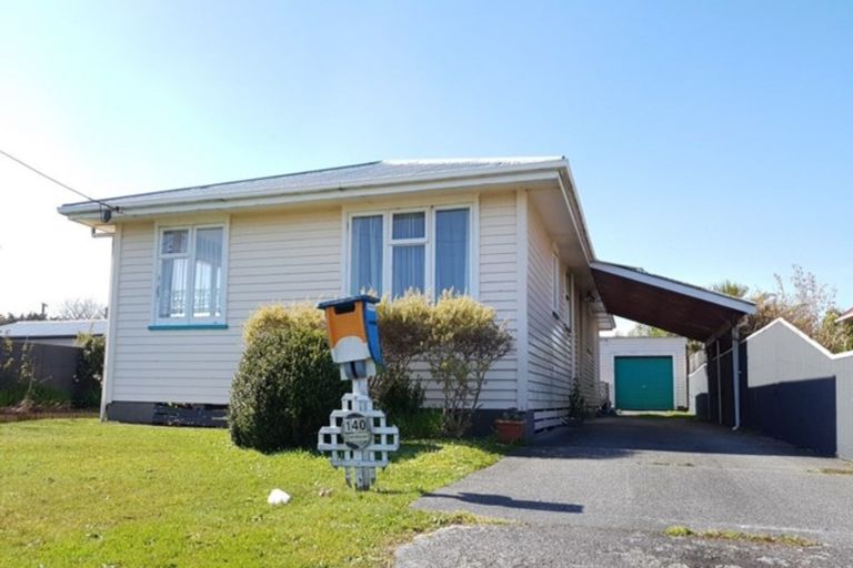 Photo of property in 140 Hoffman Street, Hokitika, 7810