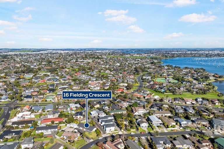 Photo of property in 16 Fielding Crescent, Farm Cove, Auckland, 2012