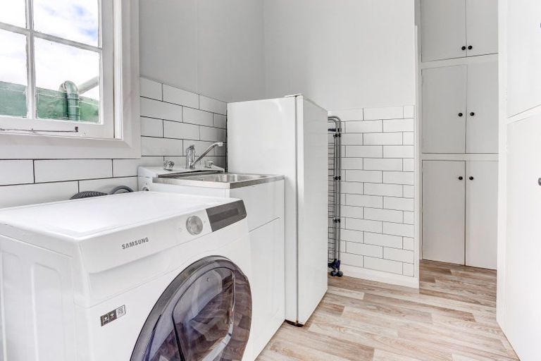 Photo of property in 207 Roberts Avenue, Aramoho, Whanganui, 4584