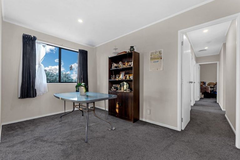 Photo of property in 2/41 Taitimu Drive, Weymouth, Auckland, 2103
