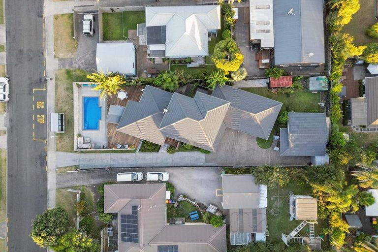 Photo of property in 112 Dickson Road, Papamoa Beach, Papamoa, 3118