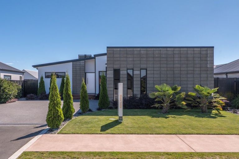 Photo of property in 29 Finstock Way, Rolleston, 7614