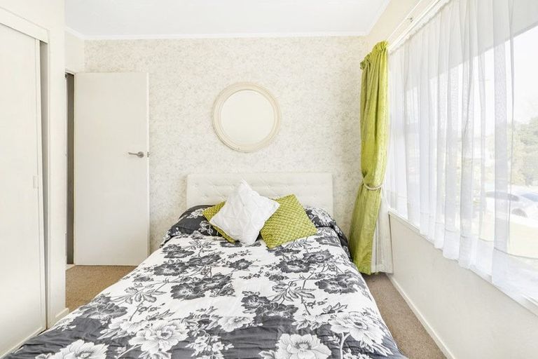 Photo of property in 32 Chedworth Avenue, Chedworth, Hamilton, 3210