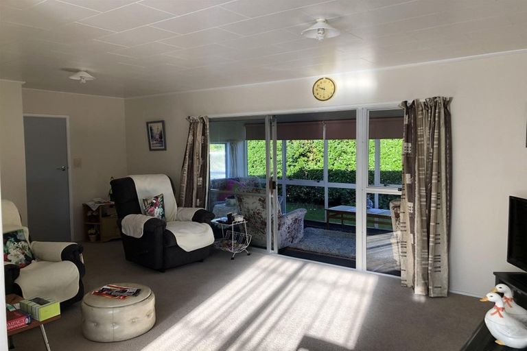 Photo of property in 20 Gibson Place, Patea, 4520